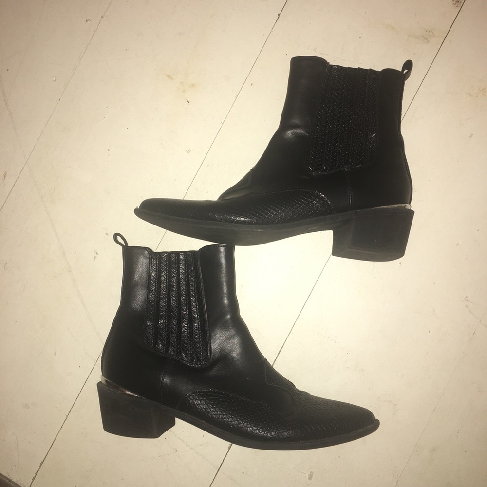 SNAKESKIN WESTERN BOOTS